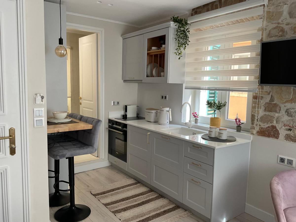 Biscoutsis Old Town Studio Corfu  Экстерьер фото